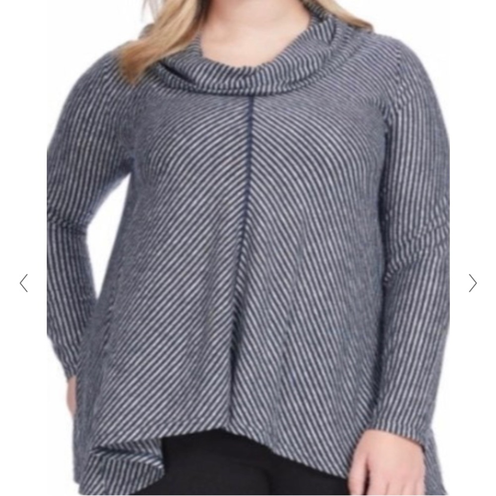 Jones NY Black striped Jersey size Large top